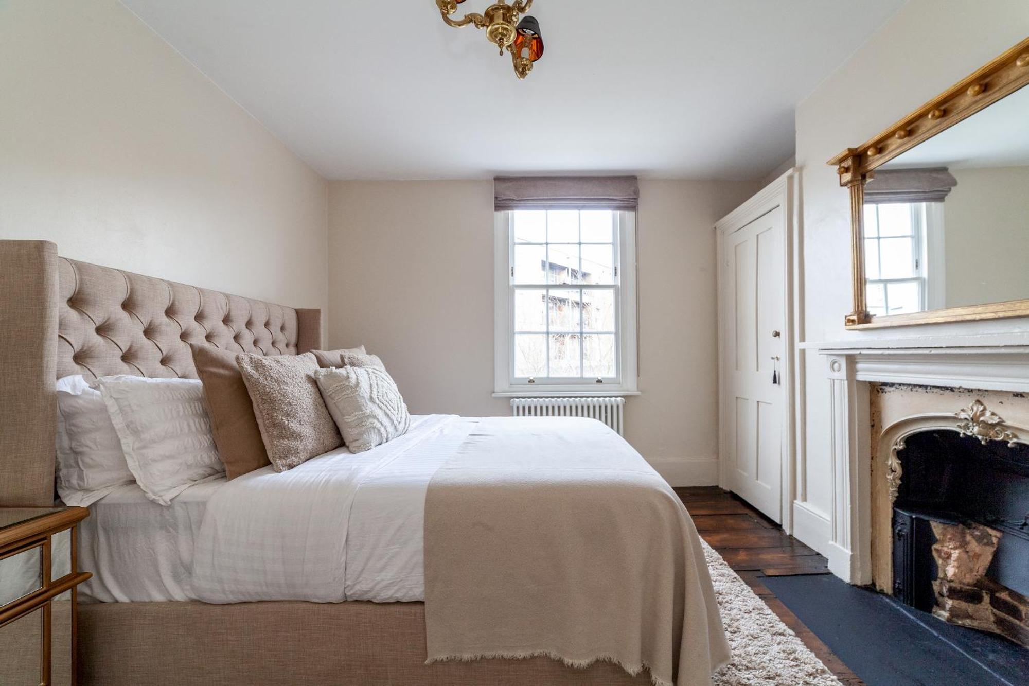 The New Cross Premier Rooms London Exterior photo